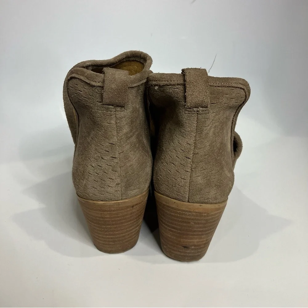 Lucky Brand suede Loria‎ ankle boots tan size 9